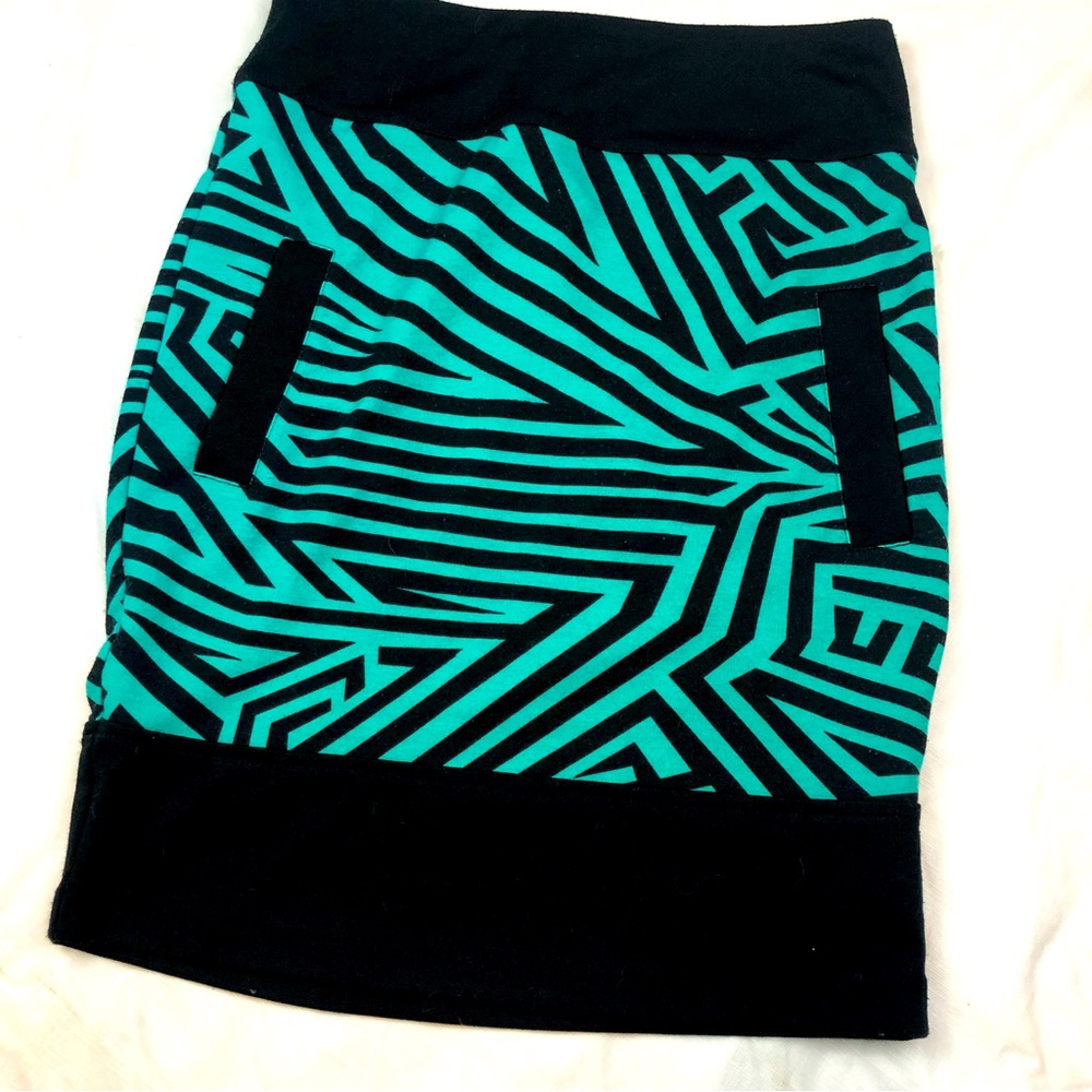 Size S KK Geometric Pencil Skirt